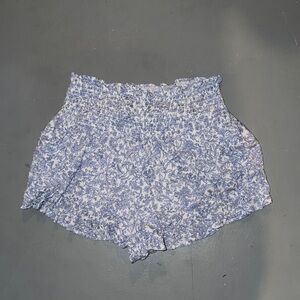 Floral Blue Women's Shorts with pockets